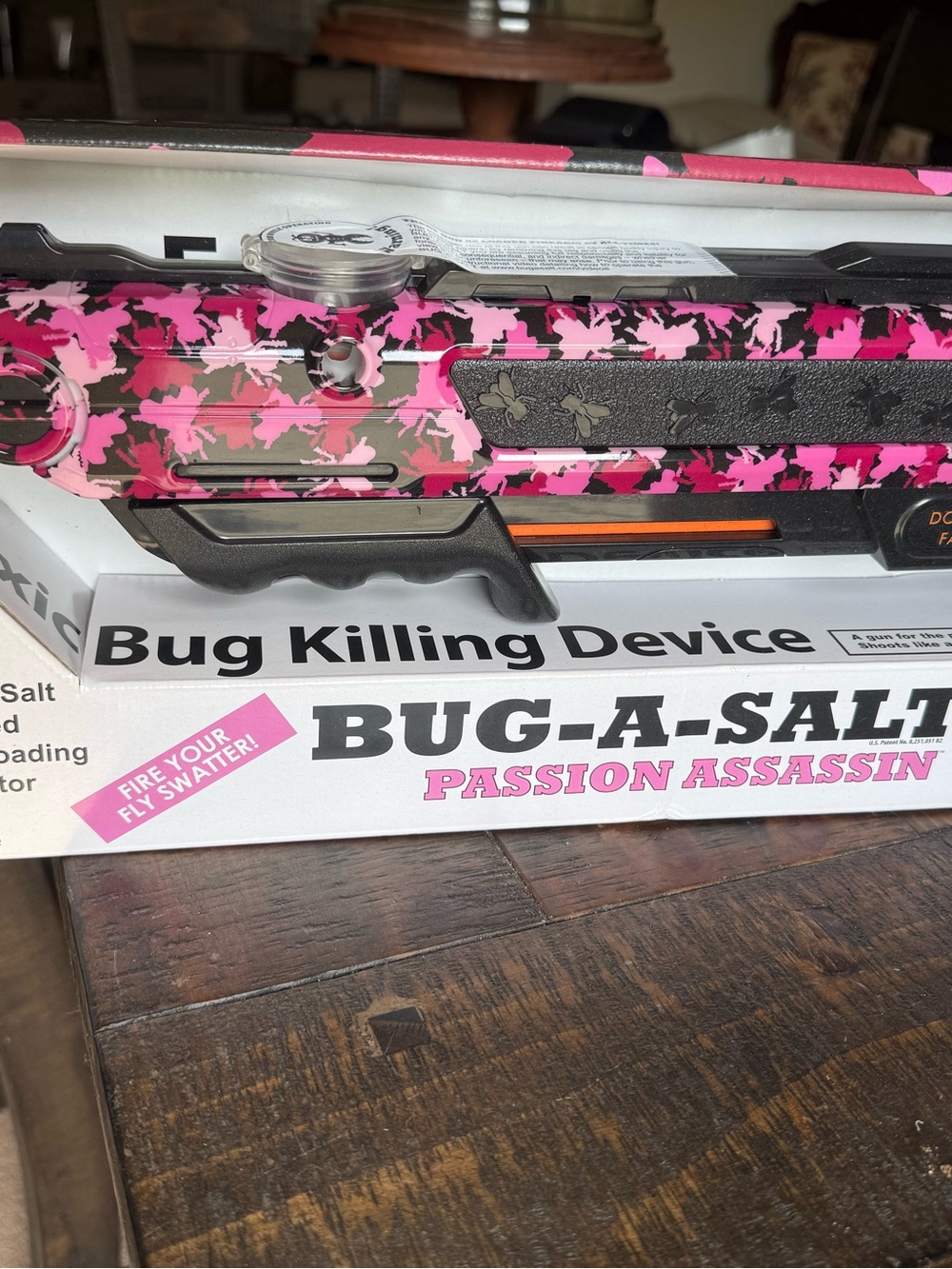 BUG-A-SALT Passion Assassin Bug Killing Device - Pink Camo